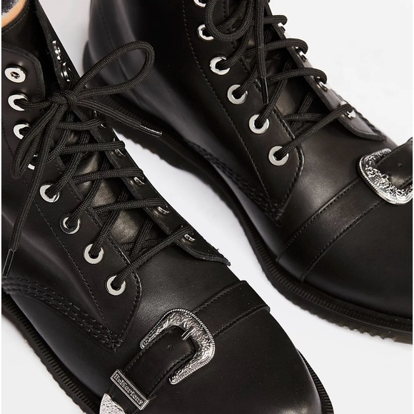Dr Martens Ulima Black Leather Combat Buckle Boots Women's Sz. 9 US Sold Out​​​ - Picture 12 of 14